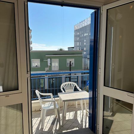 Residence Stefania Attici Su 2 Livelli - Agenzia Cocal Каорле Екстериор снимка